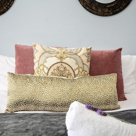 Sea Breeze Apartments Bloubergstrand Luaran gambar